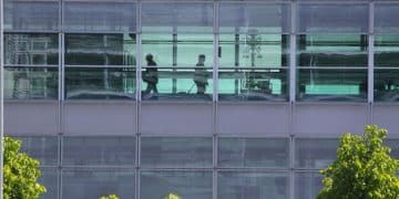 Digitalização Financeira: Impacto na Banca de Investimento em Portugal - Cover Image